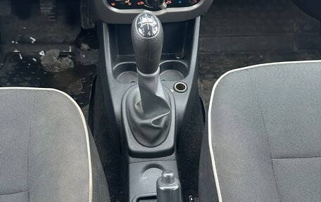 Renault Logan I, 2014 год, 400 000 рублей, 15 фотография