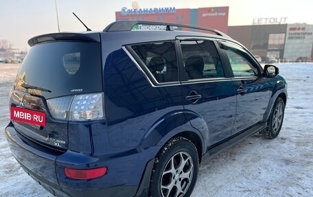 Mitsubishi Outlander III рестайлинг 3, 2011 год, 1 290 000 рублей, 3 фотография