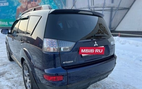 Mitsubishi Outlander III рестайлинг 3, 2011 год, 1 290 000 рублей, 4 фотография