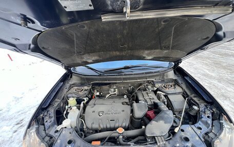 Mitsubishi Outlander III рестайлинг 3, 2011 год, 1 290 000 рублей, 18 фотография