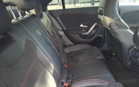 Mercedes-Benz CLA, 2019 год, 3 690 000 рублей, 17 фотография