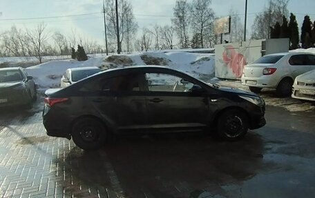 Hyundai Solaris II рестайлинг, 2017 год, 650 000 рублей, 6 фотография