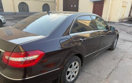 Mercedes-Benz E-Класс, 2012 год, 1 850 000 рублей, 6 фотография