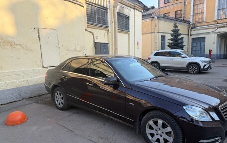 Mercedes-Benz E-Класс, 2012 год, 1 850 000 рублей, 8 фотография