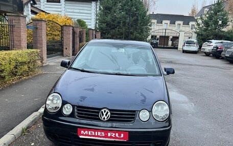 Volkswagen Polo IV рестайлинг, 2003 год, 200 000 рублей, 3 фотография