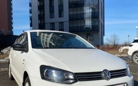 Volkswagen Polo VI (EU Market), 2013 год, 930 000 рублей, 3 фотография