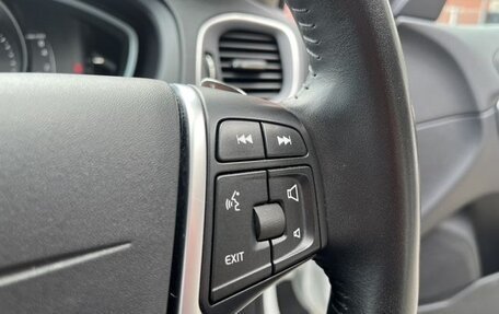 Volvo V40 II рестайлинг, 2018 год, 1 450 000 рублей, 13 фотография