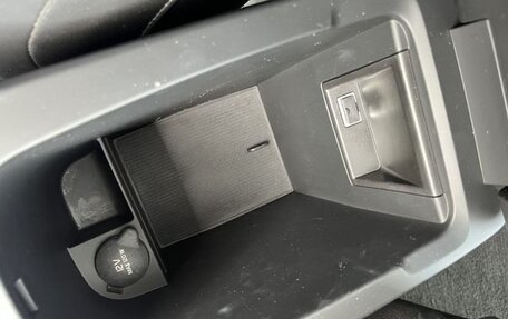 Volvo V40 II рестайлинг, 2018 год, 1 450 000 рублей, 10 фотография