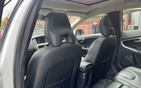 Volvo V40 II рестайлинг, 2018 год, 1 450 000 рублей, 26 фотография