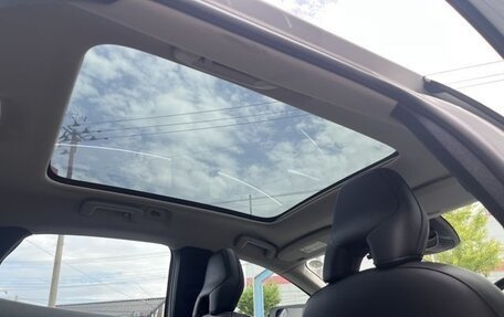 Volvo V40 II рестайлинг, 2018 год, 1 450 000 рублей, 29 фотография