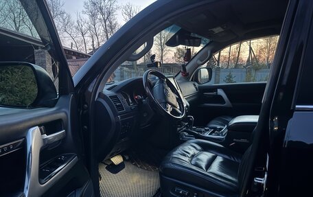 Toyota Land Cruiser 200, 2019 год, 7 100 000 рублей, 2 фотография