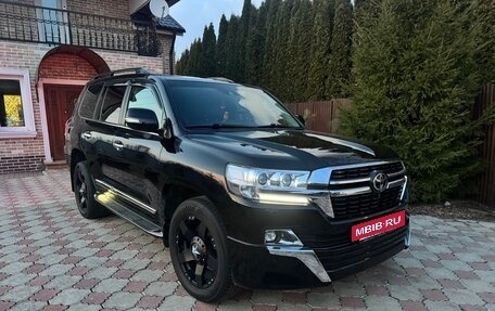 Toyota Land Cruiser 200, 2019 год, 7 100 000 рублей, 13 фотография