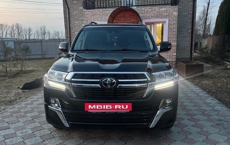 Toyota Land Cruiser 200, 2019 год, 7 100 000 рублей, 11 фотография