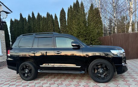 Toyota Land Cruiser 200, 2019 год, 7 100 000 рублей, 21 фотография