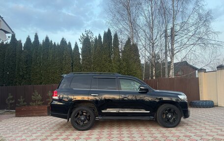 Toyota Land Cruiser 200, 2019 год, 7 100 000 рублей, 29 фотография