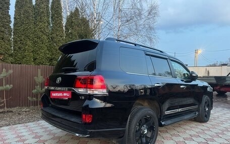 Toyota Land Cruiser 200, 2019 год, 7 100 000 рублей, 20 фотография