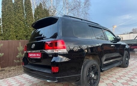 Toyota Land Cruiser 200, 2019 год, 7 100 000 рублей, 26 фотография