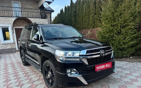 Toyota Land Cruiser 200, 2019 год, 7 100 000 рублей, 22 фотография
