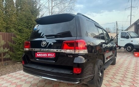 Toyota Land Cruiser 200, 2019 год, 7 100 000 рублей, 30 фотография