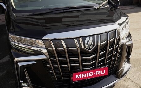 Toyota Alphard III, 2018 год, 3 750 000 рублей, 10 фотография