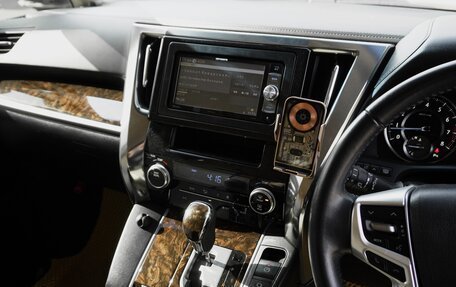 Toyota Alphard III, 2018 год, 3 750 000 рублей, 16 фотография