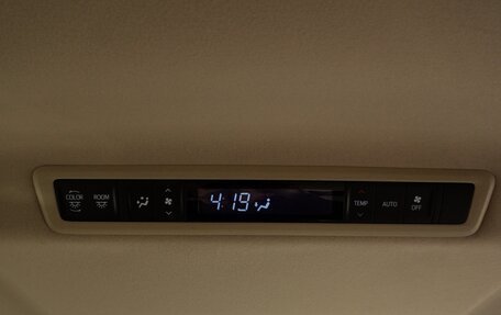 Toyota Alphard III, 2018 год, 3 750 000 рублей, 21 фотография