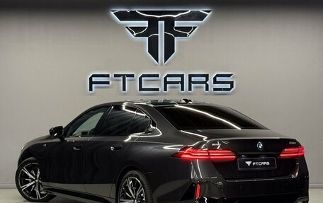 BMW 5 серия, 2024 год, 7 994 000 рублей, 2 фотография