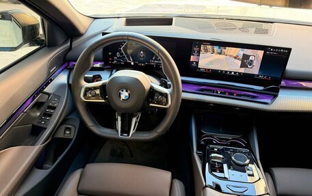 BMW 5 серия, 2024 год, 8 600 000 рублей, 10 фотография