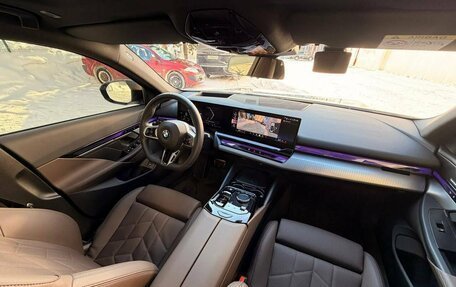 BMW 5 серия, 2024 год, 8 600 000 рублей, 9 фотография