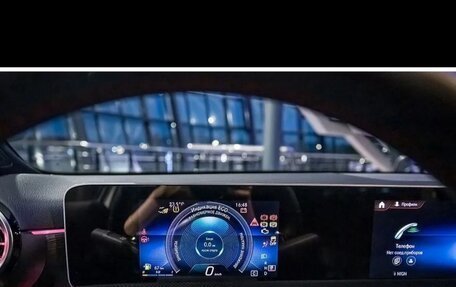 Mercedes-Benz A-Класс, 2019 год, 3 000 000 рублей, 8 фотография