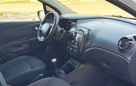 Renault Kaptur I рестайлинг, 2019 год, 1 550 000 рублей, 13 фотография