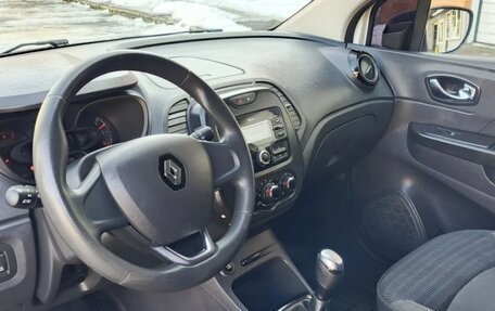 Renault Kaptur I рестайлинг, 2019 год, 1 550 000 рублей, 24 фотография