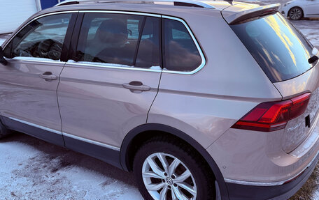 Volkswagen Tiguan II, 2017 год, 2 700 000 рублей, 3 фотография