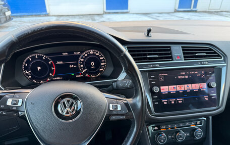 Volkswagen Tiguan II, 2017 год, 2 700 000 рублей, 5 фотография