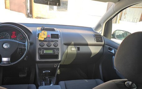 Volkswagen Touran III, 2009 год, 580 000 рублей, 10 фотография