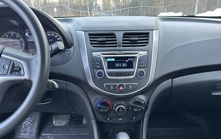 Hyundai Solaris II рестайлинг, 2016 год, 780 000 рублей, 24 фотография