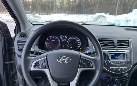 Hyundai Solaris II рестайлинг, 2016 год, 780 000 рублей, 22 фотография