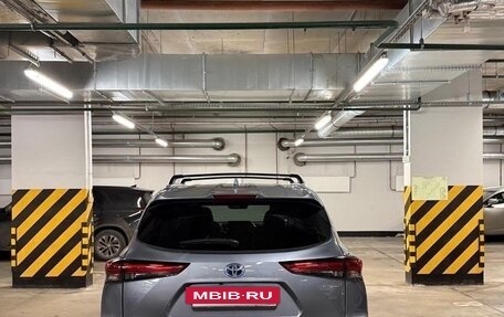 Toyota Highlander, 2021 год, 4 250 000 рублей, 6 фотография