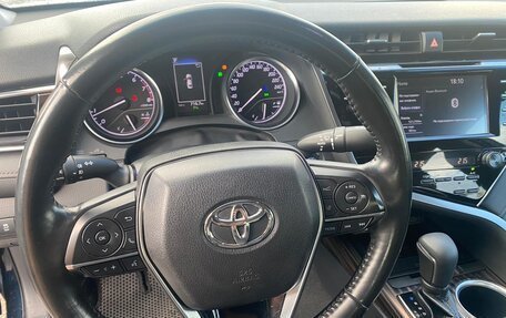 Toyota Camry, 2018 год, 3 100 000 рублей, 32 фотография