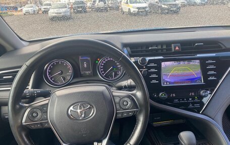 Toyota Camry, 2018 год, 3 100 000 рублей, 29 фотография