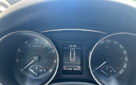 Skoda Superb III рестайлинг, 2015 год, 800 000 рублей, 2 фотография