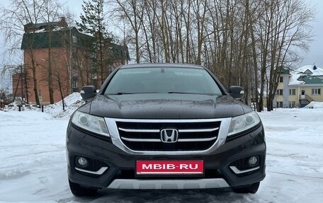 Honda Crosstour I рестайлинг, 2014 год, 1 850 000 рублей, 1 фотография