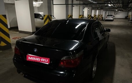 BMW 5 серия, 2004 год, 1 199 000 рублей, 11 фотография