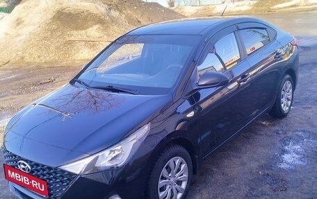 Hyundai Solaris II рестайлинг, 2020 год, 1 680 000 рублей, 2 фотография