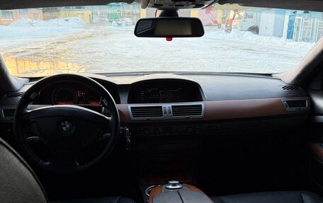 BMW 7 серия, 2004 год, 1 000 000 рублей, 7 фотография