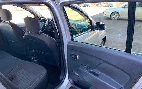 Renault Sandero II рестайлинг, 2015 год, 870 000 рублей, 12 фотография
