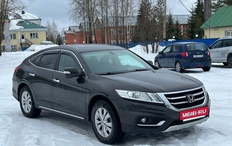 Honda Crosstour I рестайлинг, 2014 год, 1 850 000 рублей, 2 фотография
