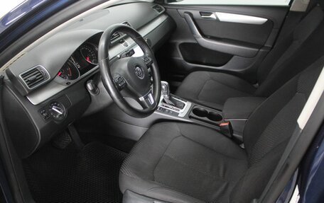 Volkswagen Passat B7, 2011 год, 990 000 рублей, 19 фотография