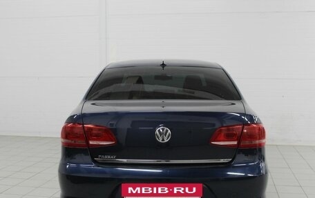 Volkswagen Passat B7, 2011 год, 990 000 рублей, 10 фотография