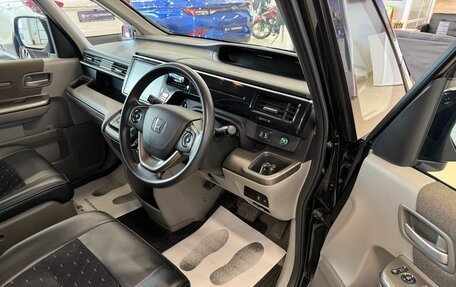 Honda Stepwgn IV, 2015 год, 1 999 000 рублей, 10 фотография